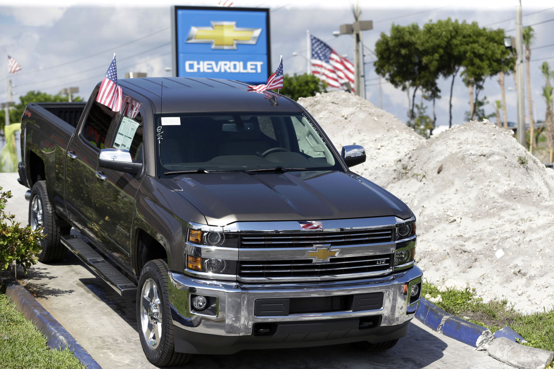 Chevrolet Silverado: 222,000